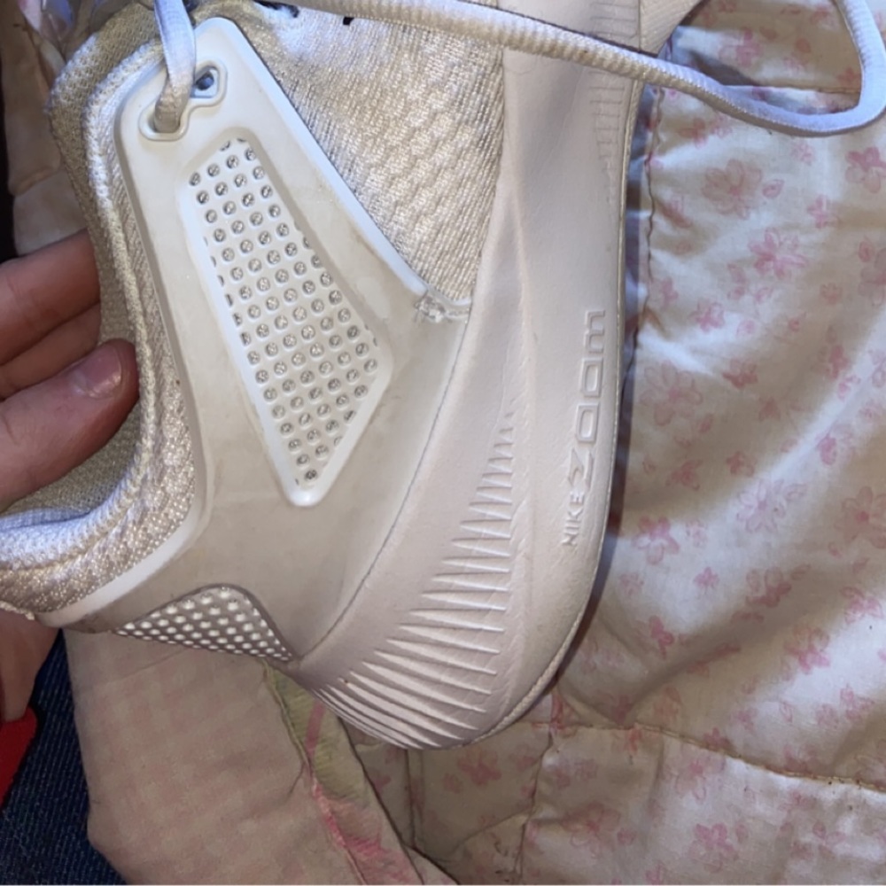 nike women’s volleyball shoes